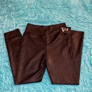 Black shiny leggings